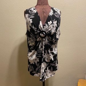 Black & White, Floral, V-neck Tank Top.